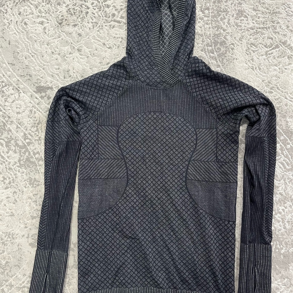 lululemon athletica Black Long Sleeve Top
